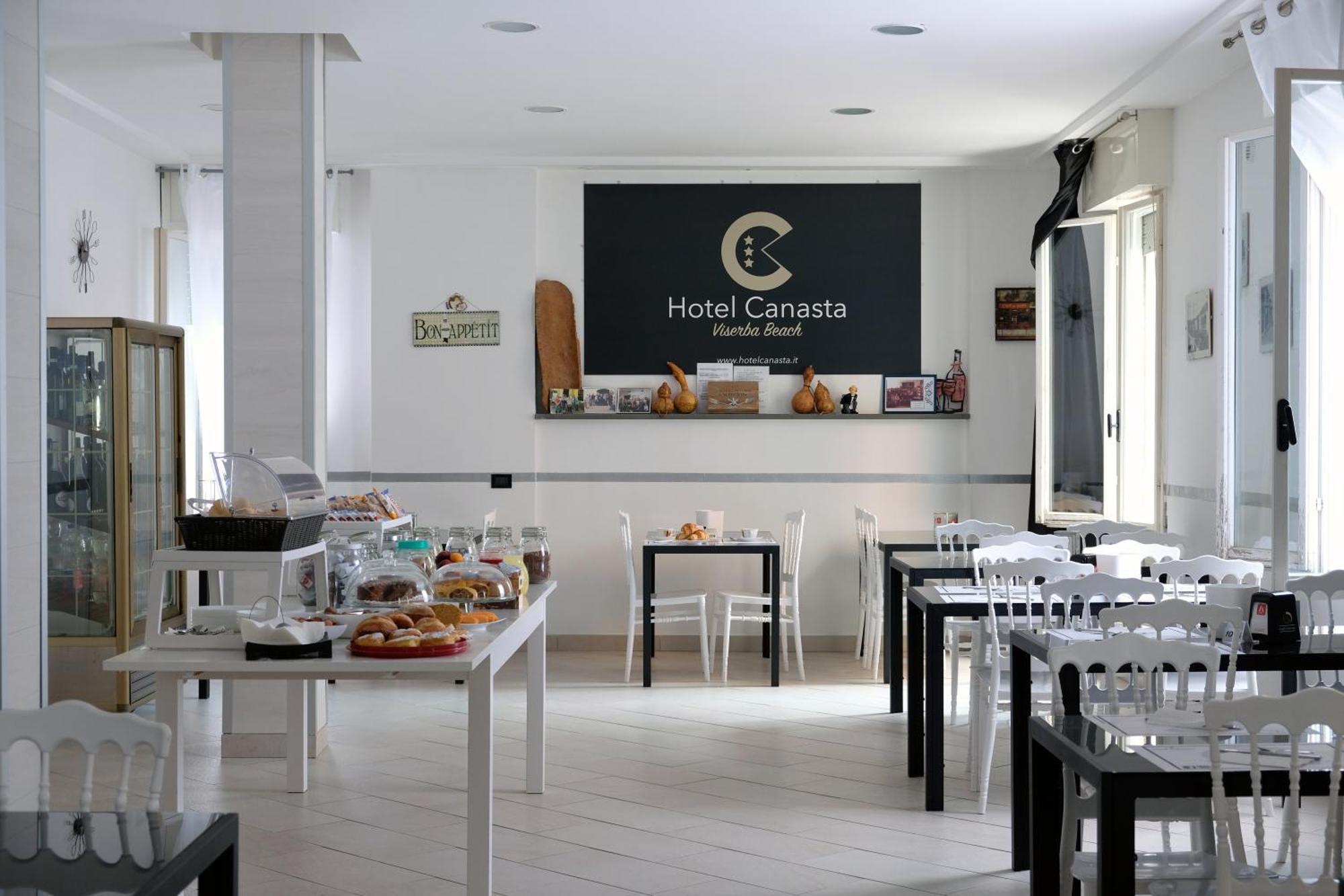 Hotel Canasta Rimini Kültér fotó